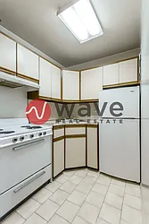 Rented by Wave Real Estate Group