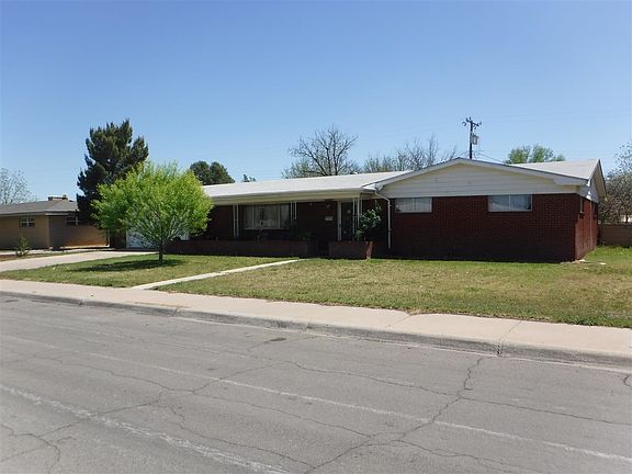 2nd image of 502 W Hervey Dr