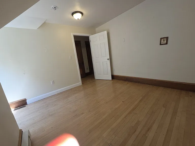 659 Southbridge St #3 — Photo 10