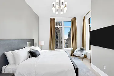 Rented by R New York