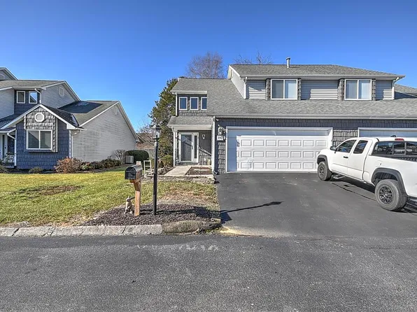 390 Kriswood Dr, Bristol, VA 24201