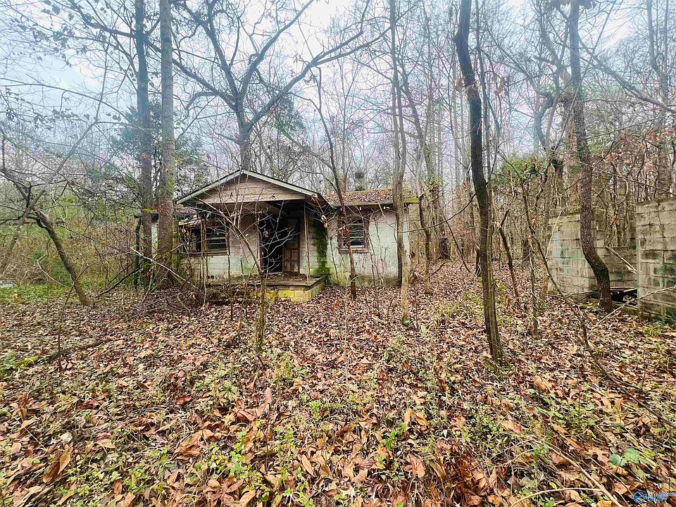 1st image of Whitman Cir