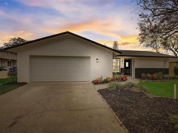 12527 116th St, Largo, FL 33778