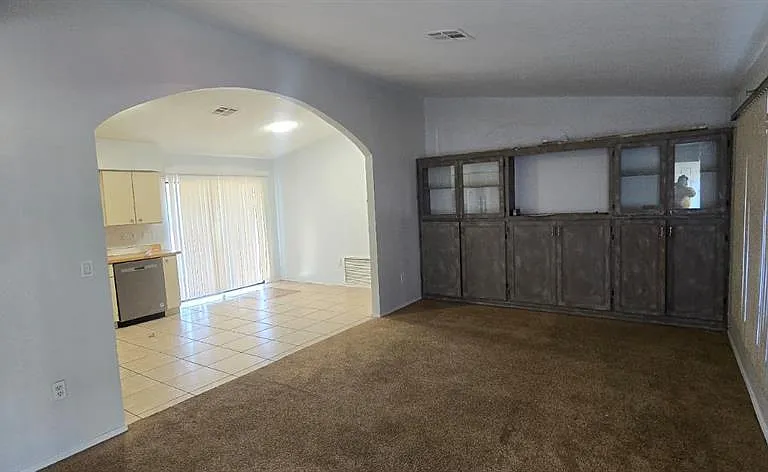 525 Altoona St NW — Photo 10
