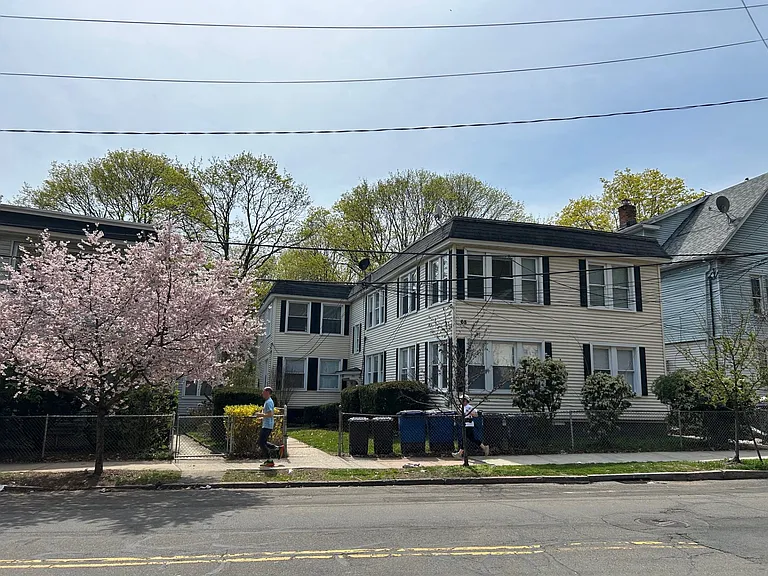 68 Rock St #1R — Photo 43