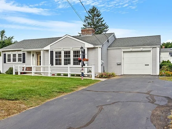 358 Pleasant St, Paxton, MA 01612