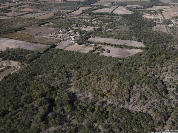 000 COUNTY ROAD 6716 LOT 8, Natalia, TX 78059