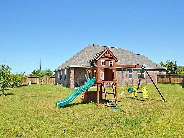 24562 Carlton Springs Ln — Photo 21