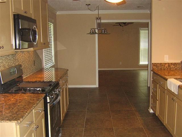 2nd image of 1422 Brookwood Ct