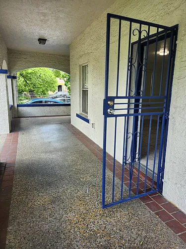 2100 NW 28th St Photo 1