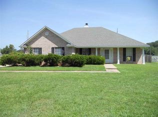 29 Lacey St, Hooks, TX 75561