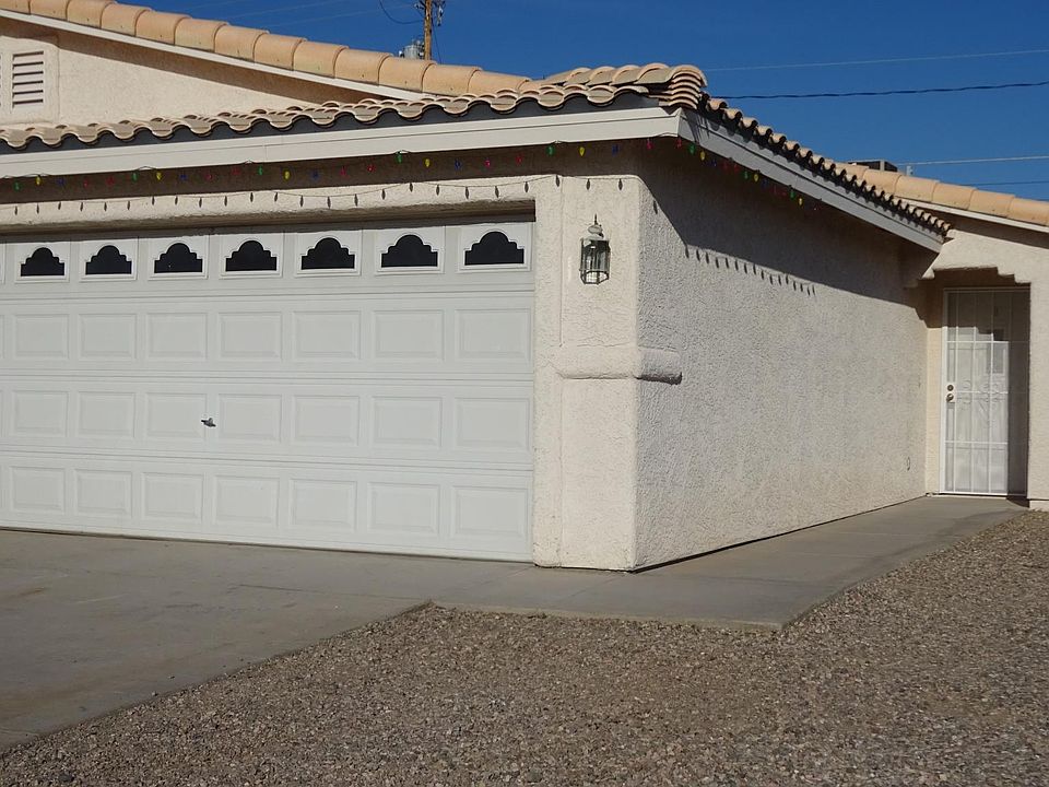 1st image of 3386 Mockingbird Dr #B