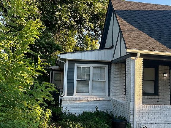 4th image of 726 NW 25th St