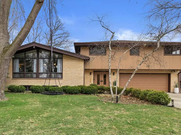 4454 North 110th STREET, Wauwatosa, WI 53225