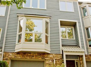 15 Chasemount Ct, Baltimore, MD 21209