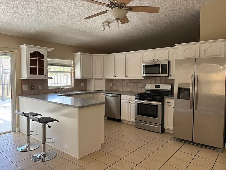 2320 Fawn Pl — Photo 2
