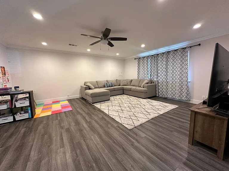 1955 Marta Dr — Photo 8