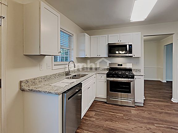 3rd image of 3820 Brushy Wood Dr