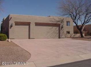 805 E Josephine Canyon Dr, Green Valley, AZ 85614