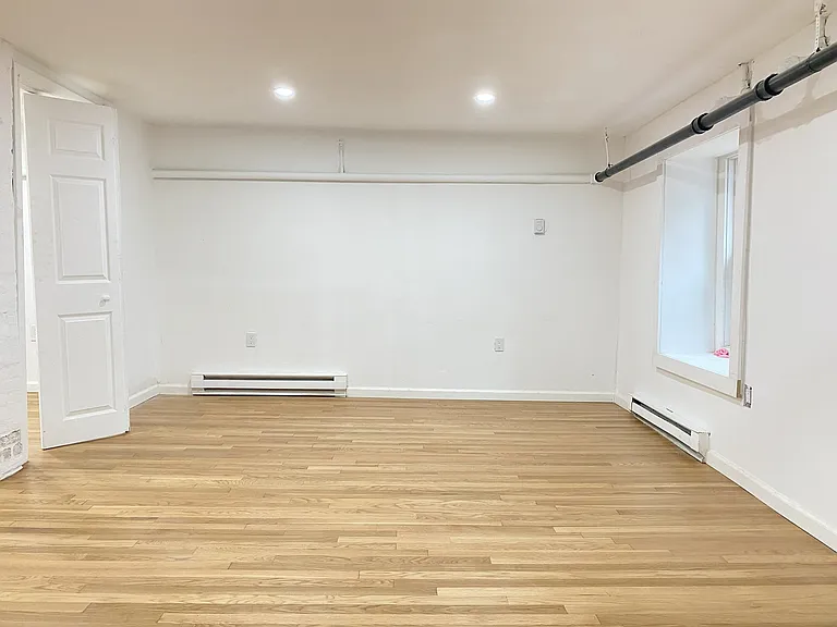 686 Parker St #1 — Photo 15