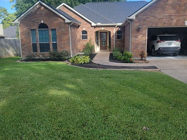3803 Autumn Wood Ln