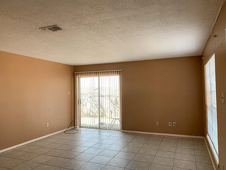 703 Ruth Ct #B — Photo 5