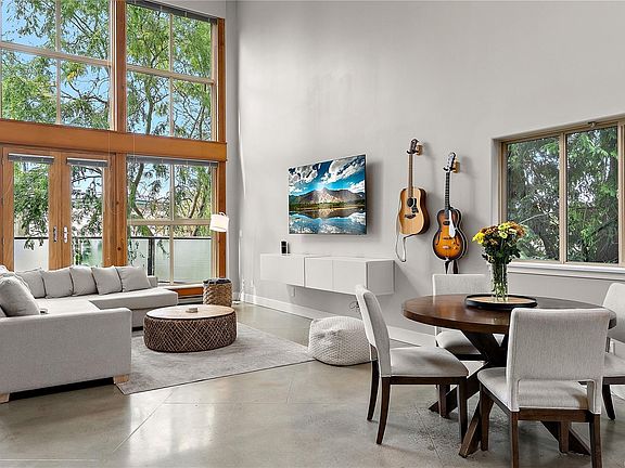 4th image of 407 William St #7