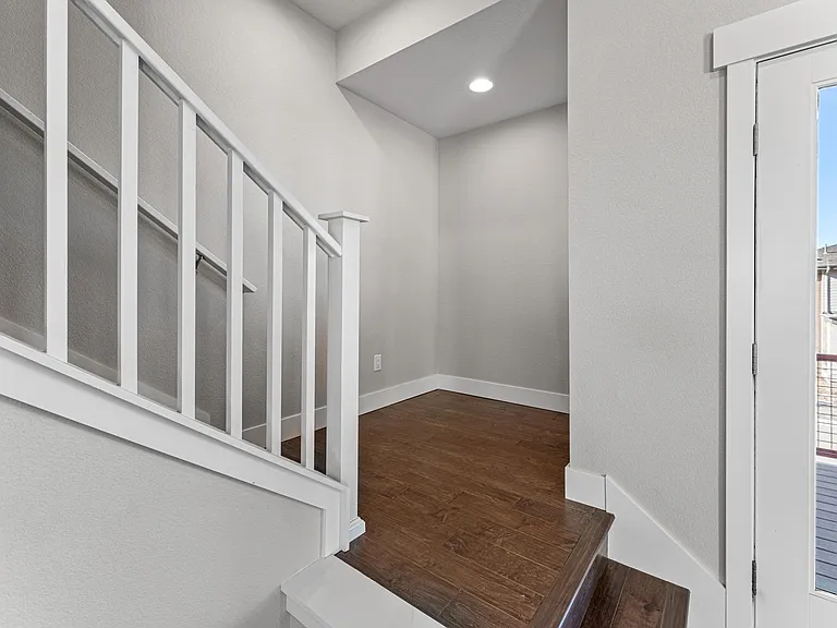5670 Emporia St — Photo 17