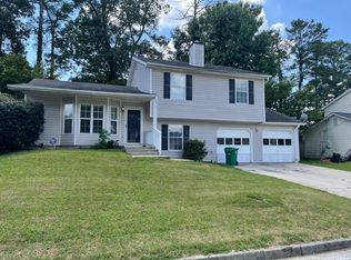 2110 Lown Farm Ln, Lithonia, GA 30058