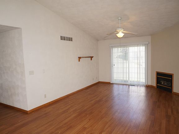 5th image of 1173 Trowbridge Ln