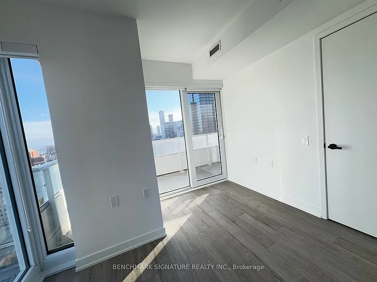 88 Queen St E #1703 — Photo 15