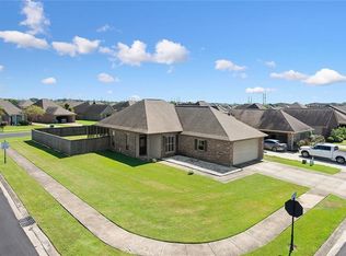 4146 Carolina Dr, Addis, LA 70710