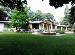 530 Russell Rd, Waterloo, IA 50701