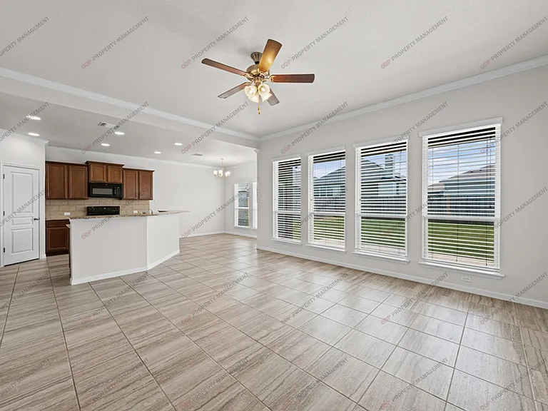 727 Cross Dr — Photo 11