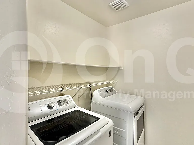 2075 E Appaloosa Rd — Photo 19
