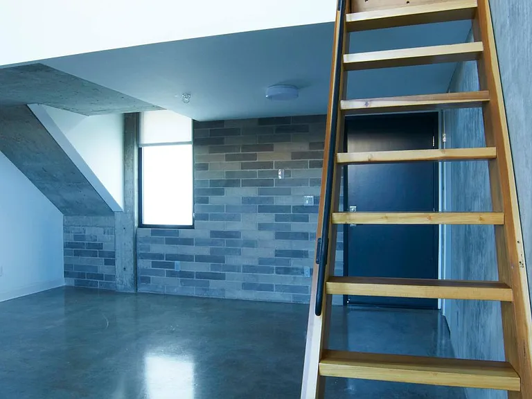 4023 1st Ave #201 — Photo 3