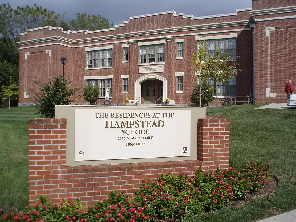 Residences At Hampstead School