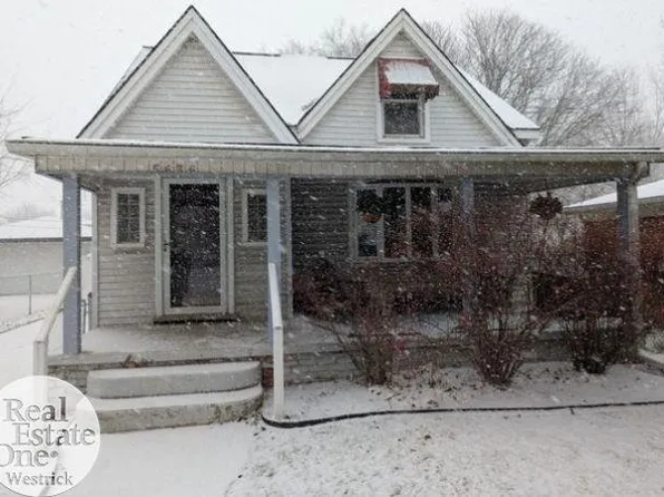 5636 Merrick St, Dearborn Heights, MI 48125