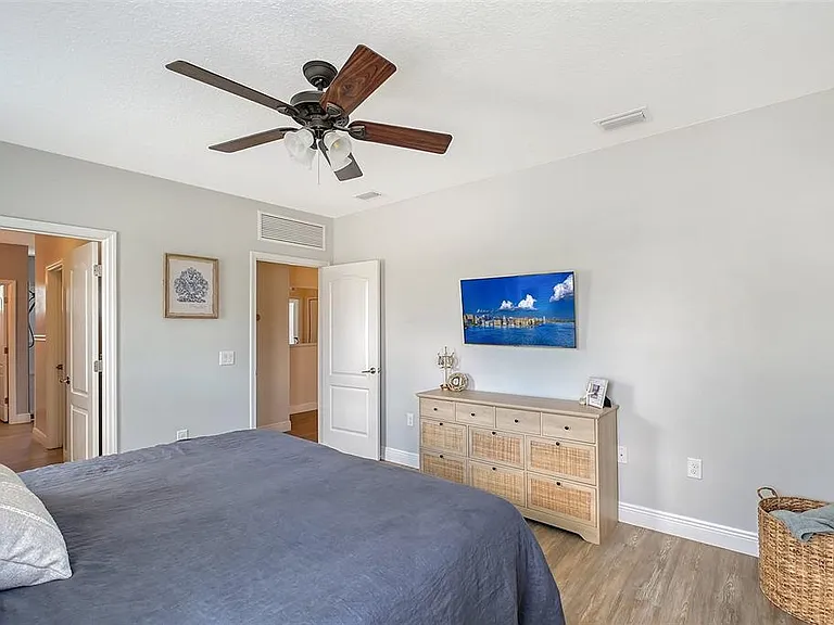 1738 Siesta Dr — Photo 22