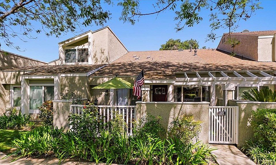 1st image of 24221 Lema Dr
