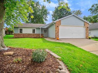 6216 Belle Isle Ln, Fort Wayne, IN 46835
