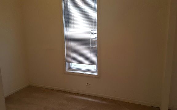 5th image of 2103 W Eastwood Ave #1