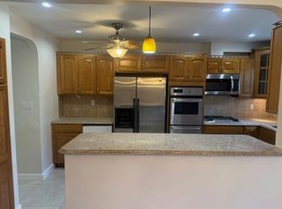 721 E 95th St #1, Brooklyn, NY 11236
