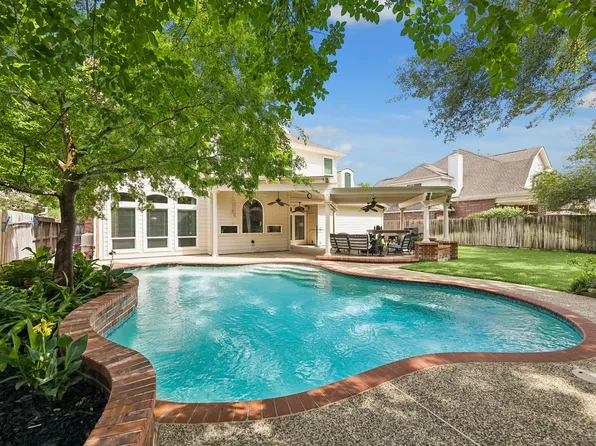 5918 Center Court Dr, Spring, TX 77379
