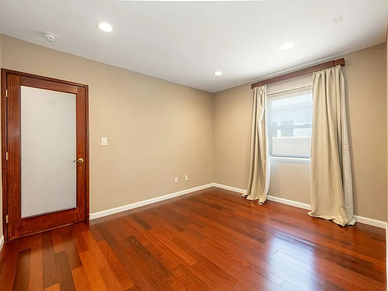 Bedroom 3/Study