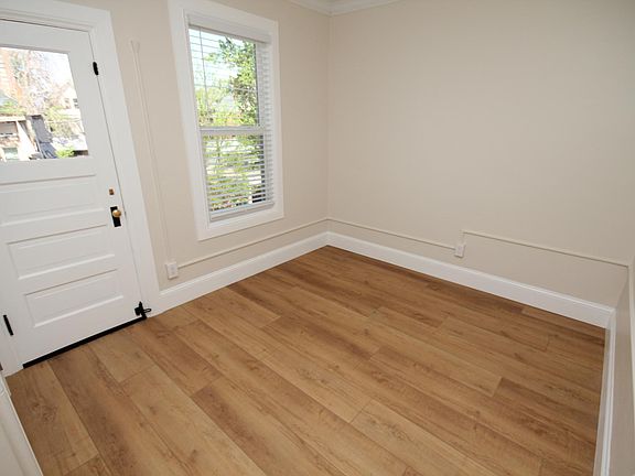 5th image of 1135 Emerson St APT 201