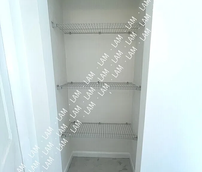 3915 Jamieson Avenue 2E #1E-1W-2W — Photo 8