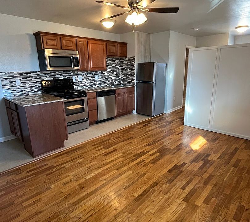 1st image of 502 W Maple Ave #12C