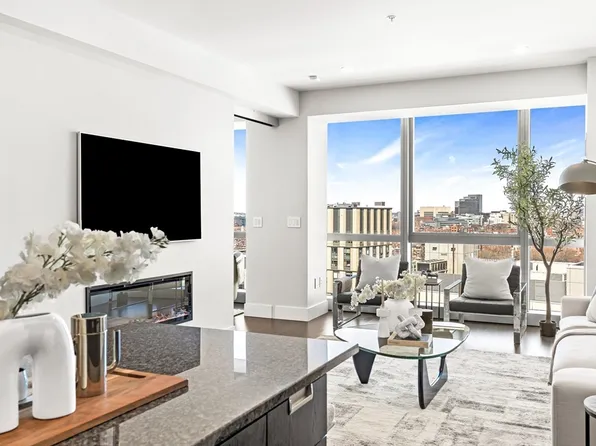 110 Stuart St Unit 19F, Boston, MA 02116