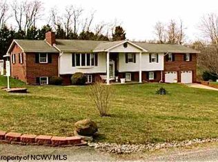29 Harvest Dr, Morgantown, WV 26508